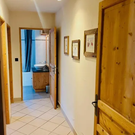 Flat With Parking And Balcony In Centre * Σαμονί