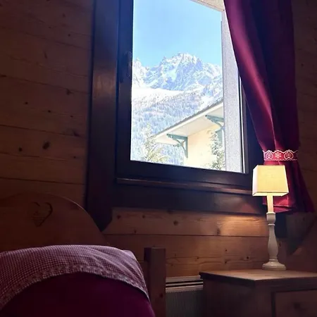 Lejlighed Flat With Parking And Balcony In Centre Chamonix